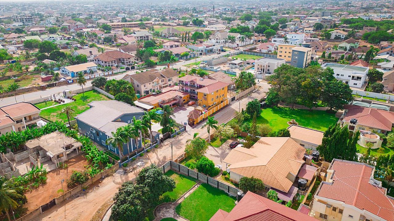 Hilton View Hotel Ogbodjo Eksteriør billede