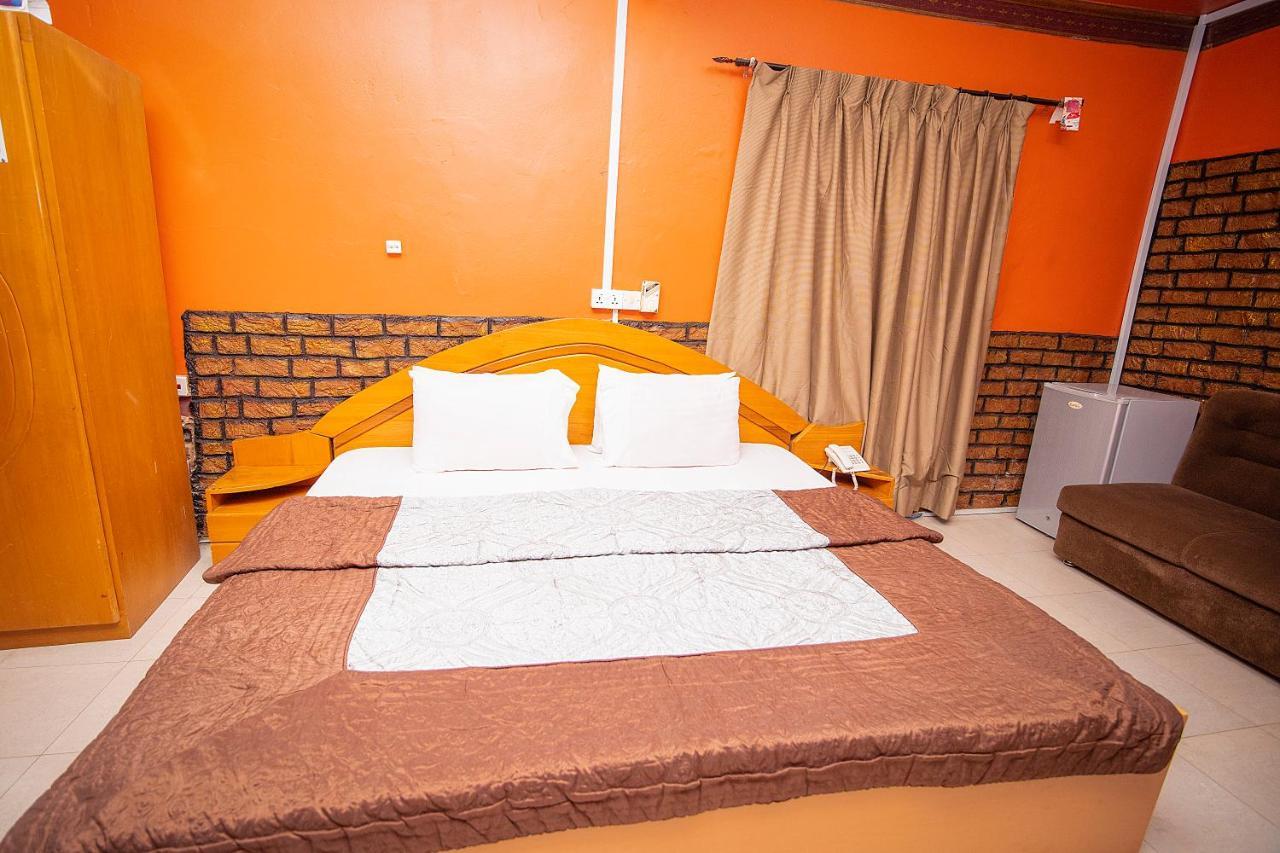 Hilton View Hotel Ogbodjo Eksteriør billede