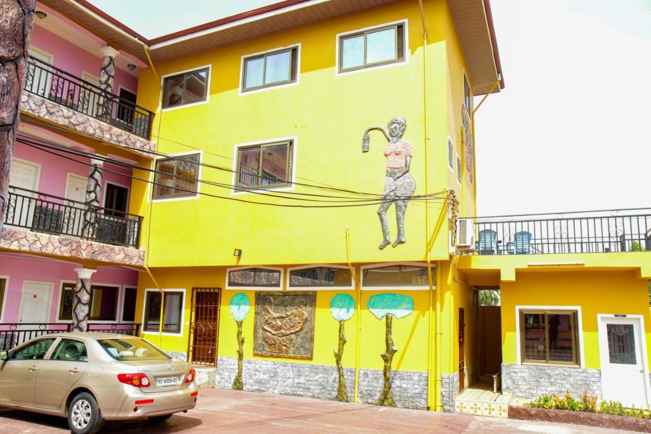 Hilton View Hotel Ogbodjo Eksteriør billede